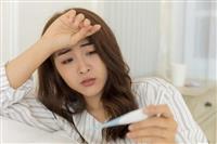 Bao nhiêu độ là sốt? Có hiện tượng sốt 37 độ không?